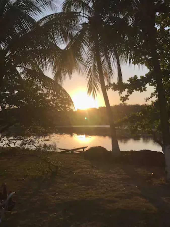 Pe Na Areia Vista Total Mar - O Paraiso E Aqui! Salvador da Bahia Exterior foto
